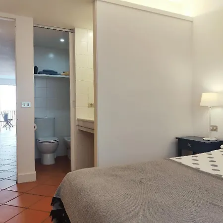 Beachfront Ideal Familias Y Grupos. Apartment Tamariu