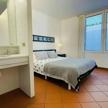 Beachfront Ideal Familias Y Grupos. Tamariu