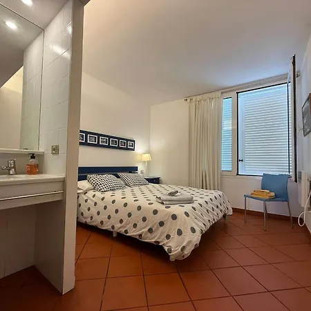 דירה Tamariu Beach 1: Beachfront Home With Wifi Views *