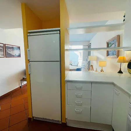 Tamariu Beach 1: Beachfront Home With Wifi Views דירה