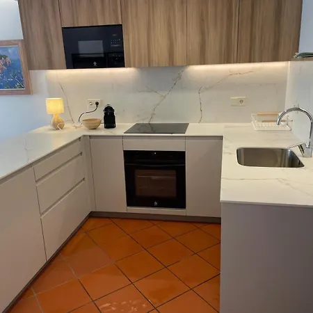 1- Beachfront With Wifi Views * Tamariu